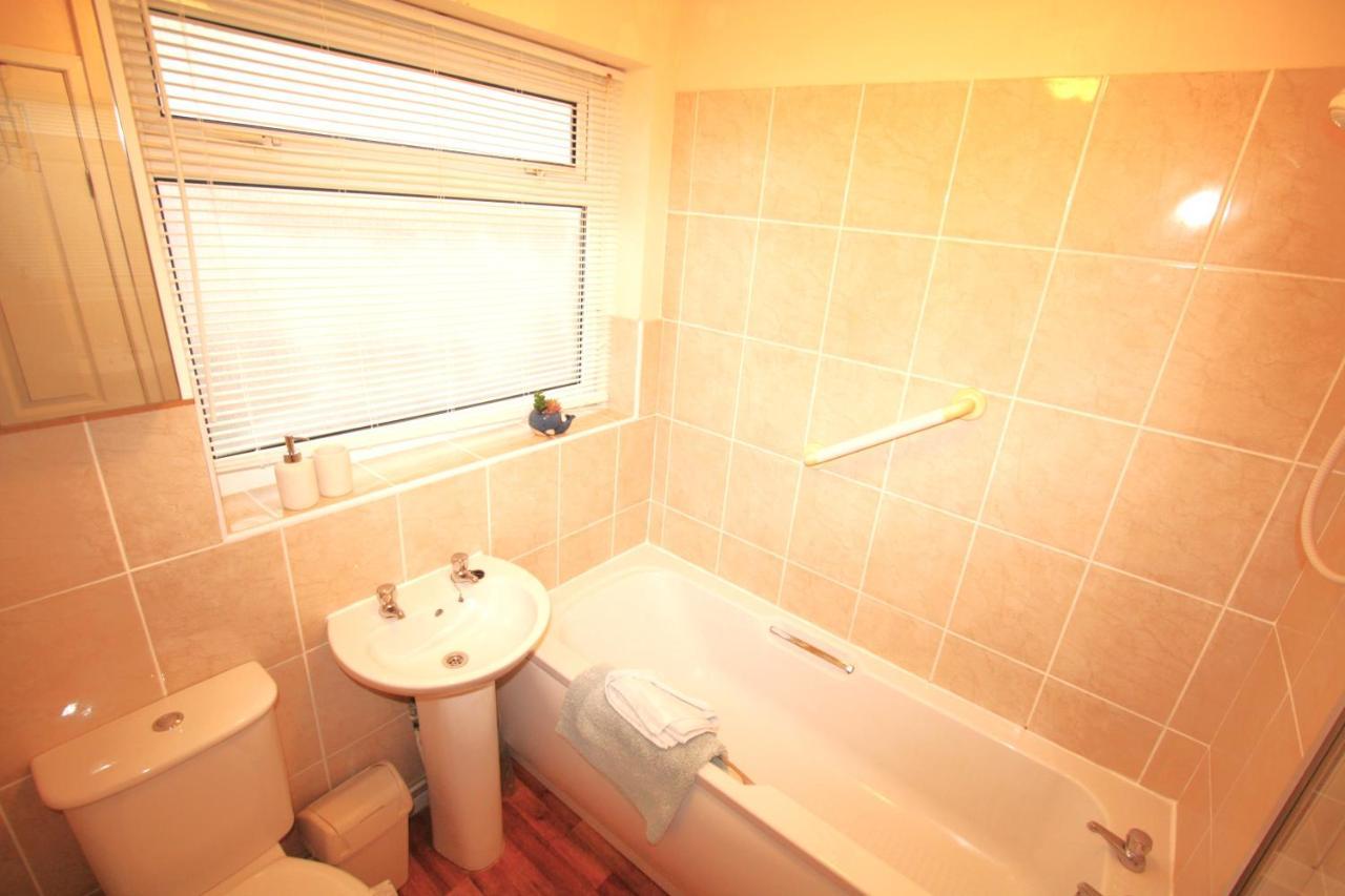 Heulwen - Moelfre Apartment ภายนอก รูปภาพ