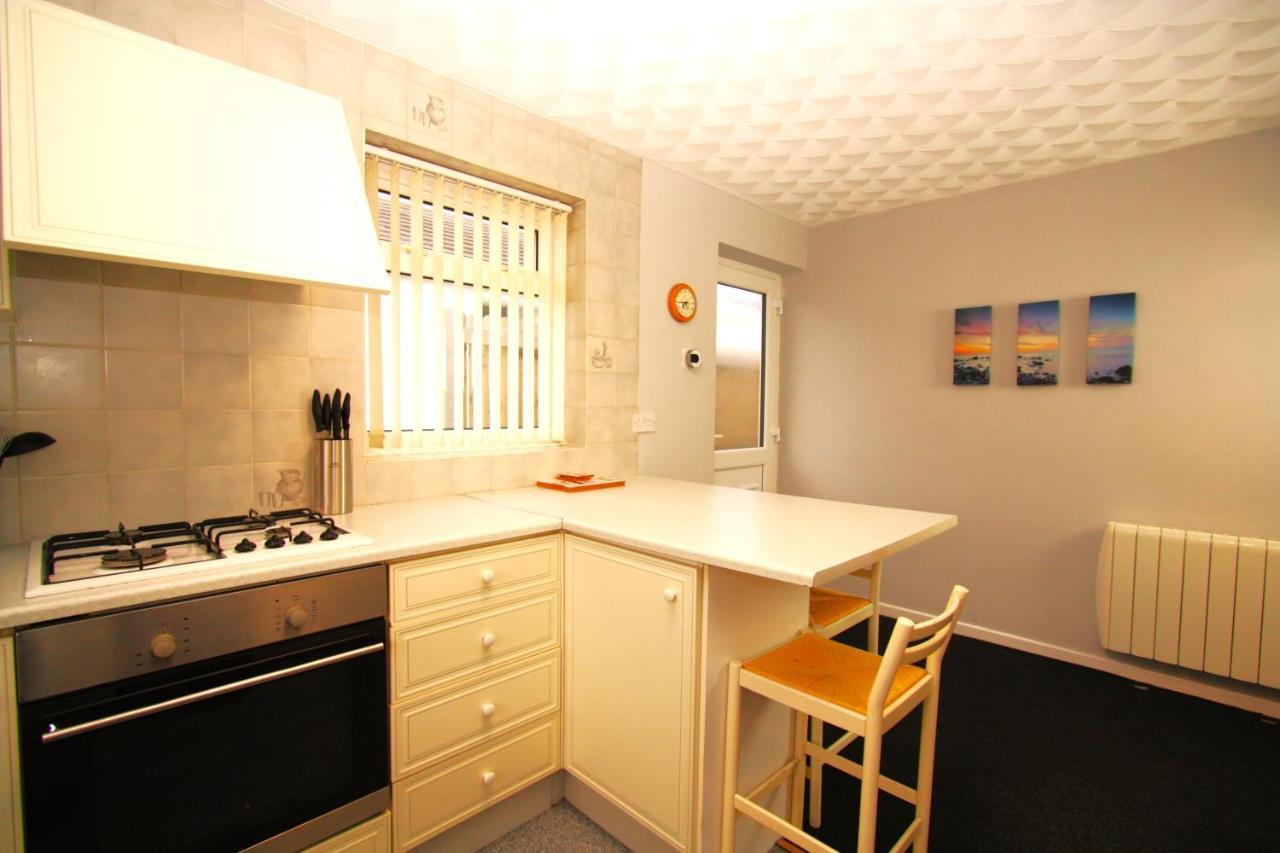 Heulwen - Moelfre Apartment ภายนอก รูปภาพ